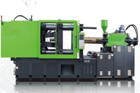 大型二板注塑機(jī)應(yīng)該如何正確使用？