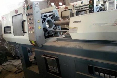 混雙色臥式注塑機(jī)的射出速度和壓力參數(shù)如何調(diào)節(jié)？